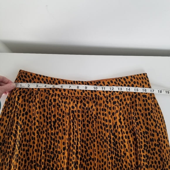 J. Crew Cheetah Print Pleated Flowy Chiffon Midi Skirt Size 12 - Picture 5 of 13